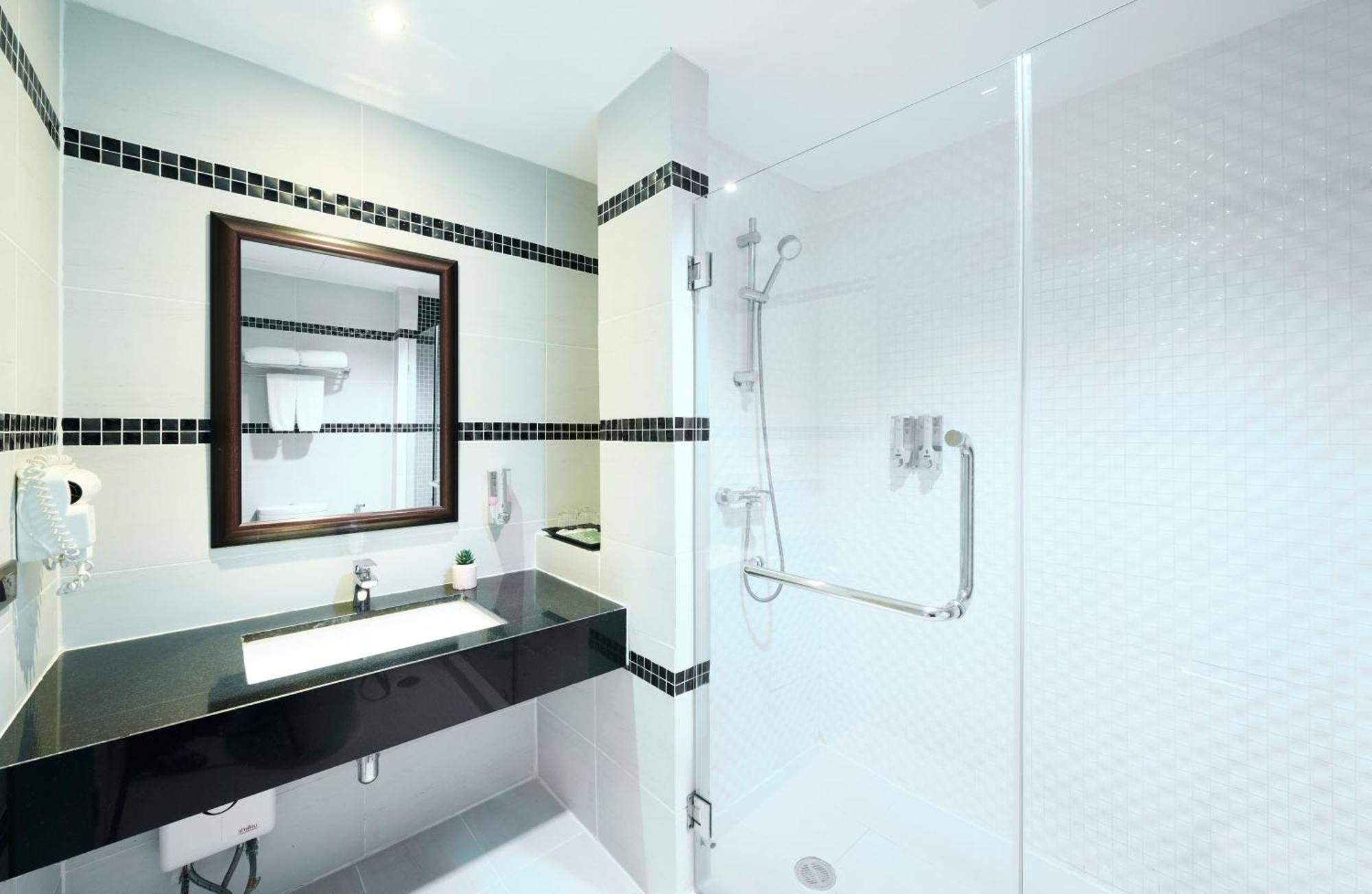 Adelphi Pattaya Otel Dış mekan fotoğraf