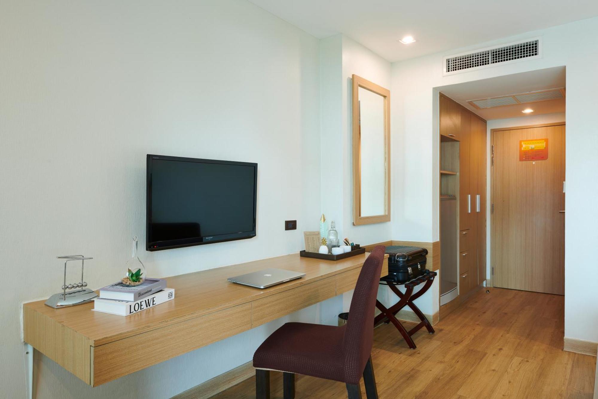 Adelphi Pattaya Otel Dış mekan fotoğraf