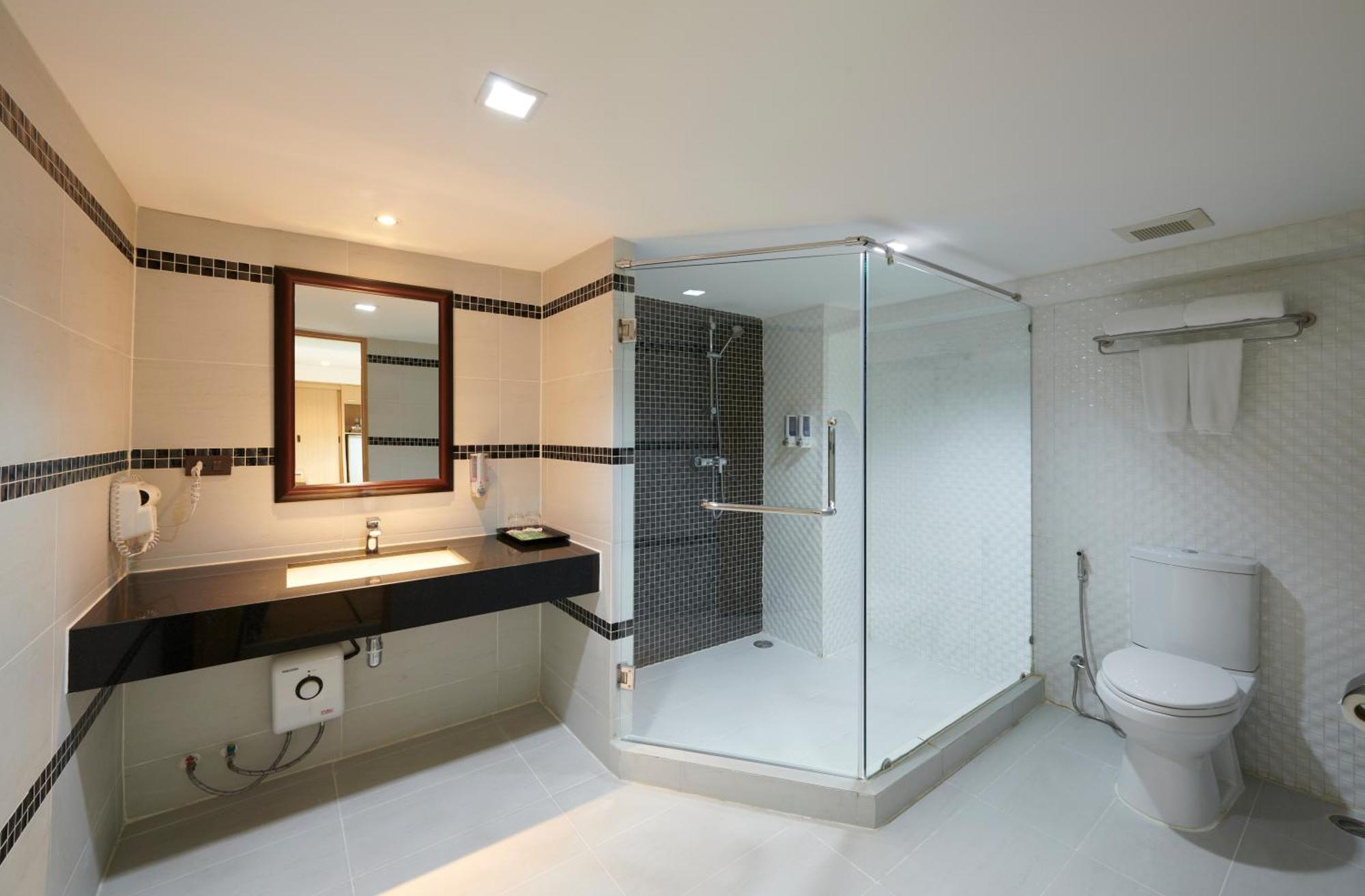 Adelphi Pattaya Otel Dış mekan fotoğraf