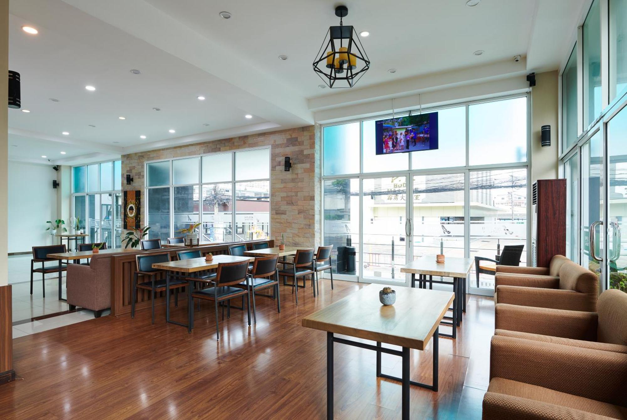 Adelphi Pattaya Otel Dış mekan fotoğraf