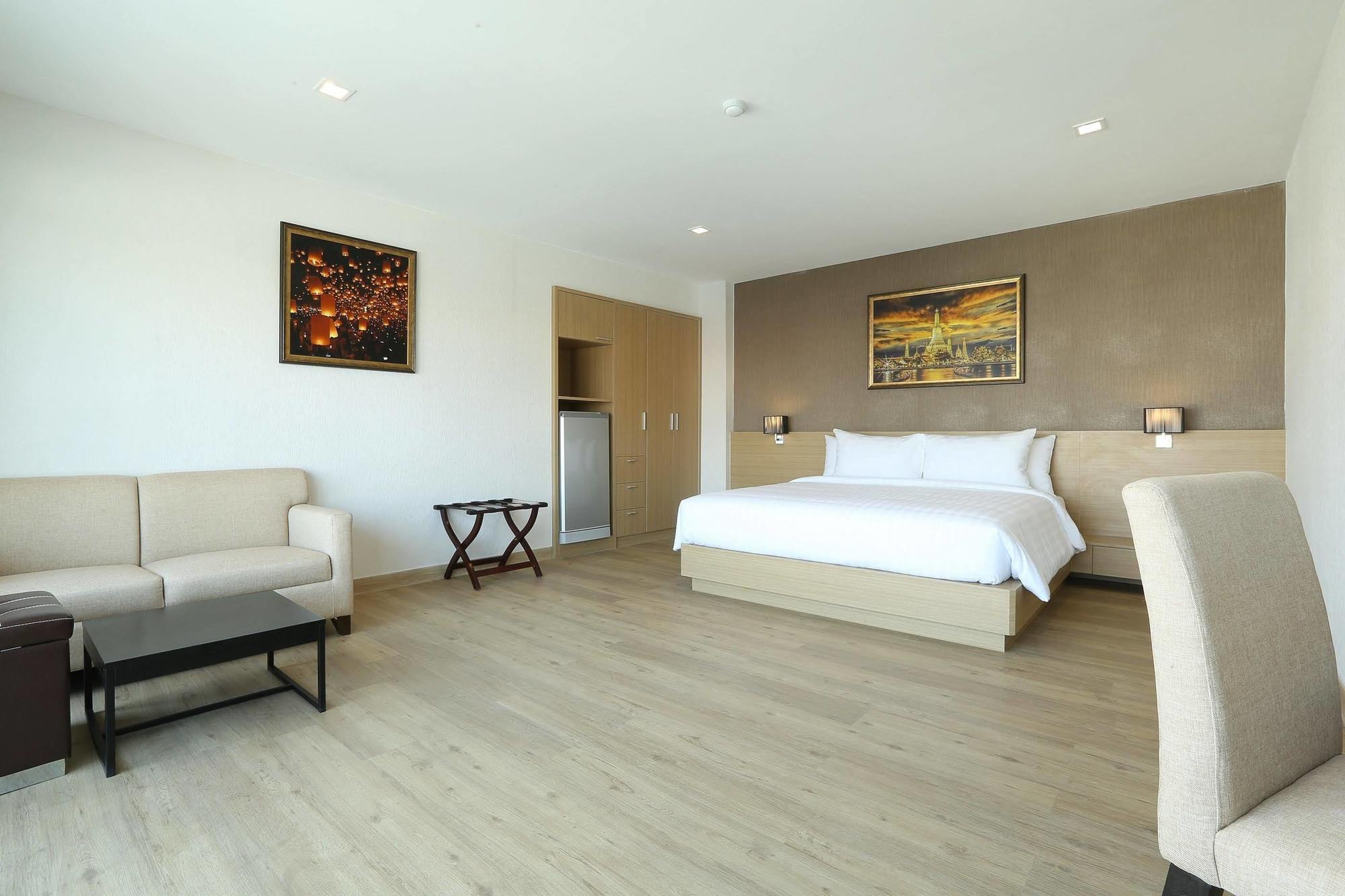 Adelphi Pattaya Otel Dış mekan fotoğraf